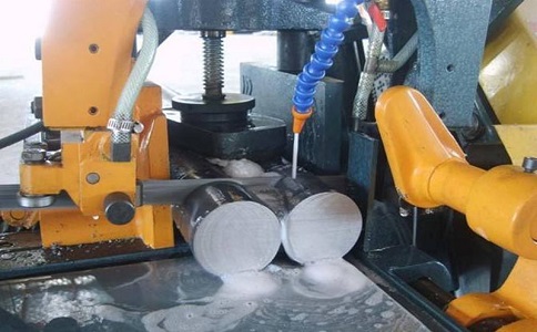 浩口原种场卧式带锯床的送料方式有哪几种？